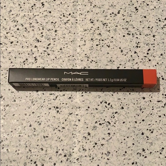 NWT MAC Cosmetics Voltage Pro Longwear Lip Pencil - Picture 3 of 8